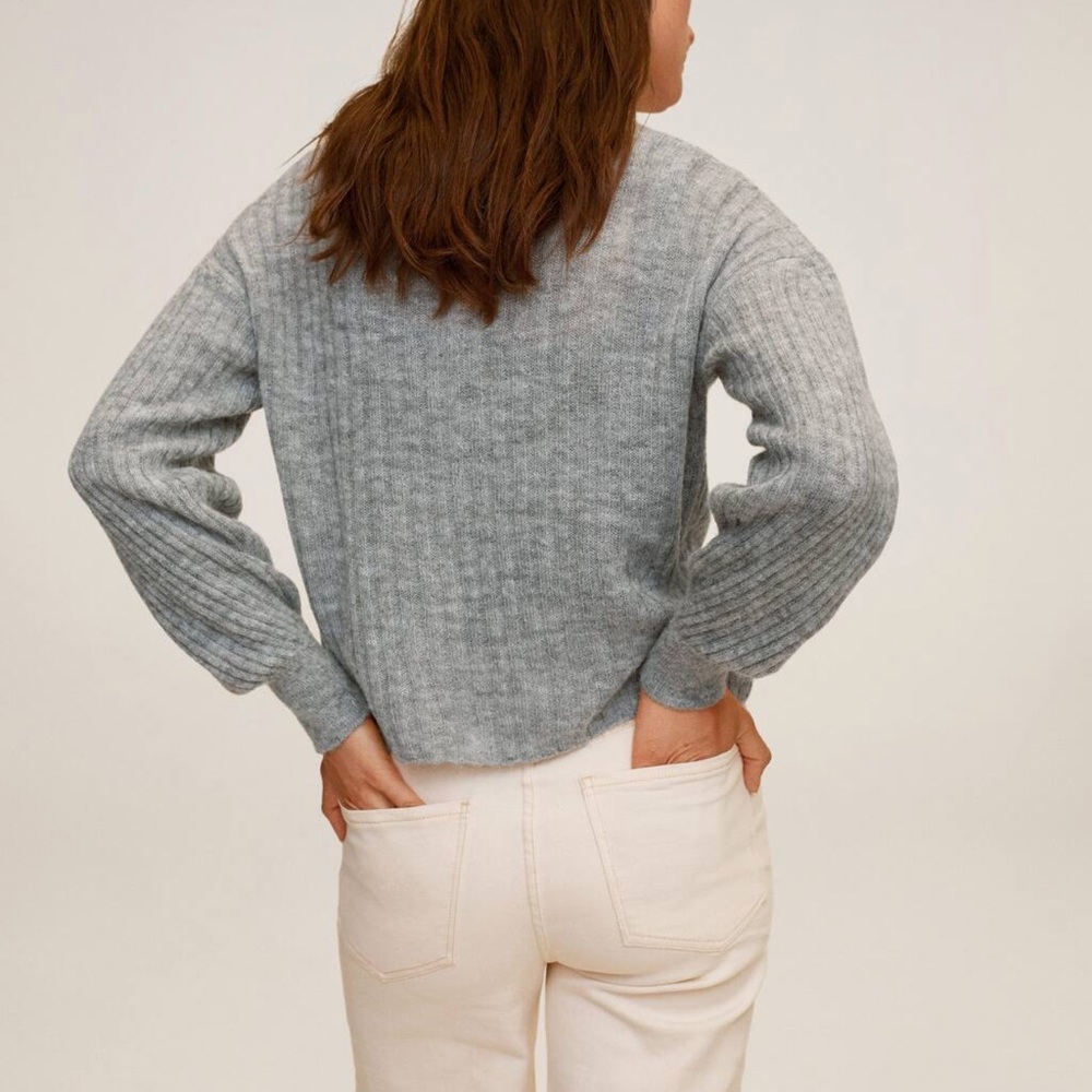 Cardigan Parton - Picture 3 of 6